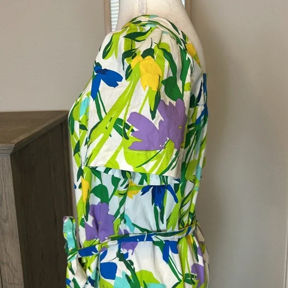 Maggy London | Soft White Floral Short Puff Sleeve A-Line Pockets | 10 - Picture 9 of 13